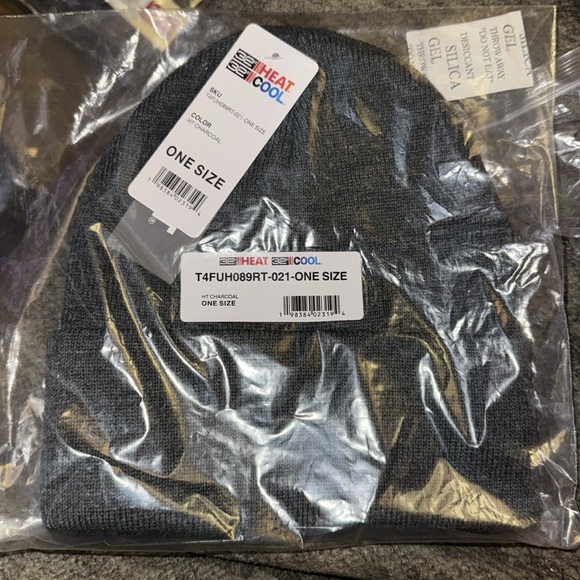 New RIB KNIT BEANIE - Picture 3 of 3